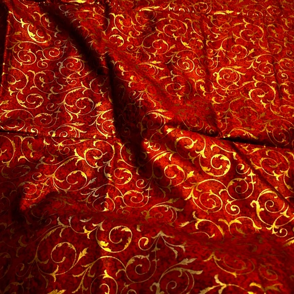 Neiman Marcus Red Baroque Print Shawl - Picture 6 of 11